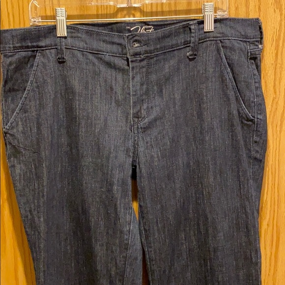 Old Navy Jeans - Picture 3 of 4